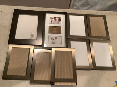Empty photo frames(various sizes)