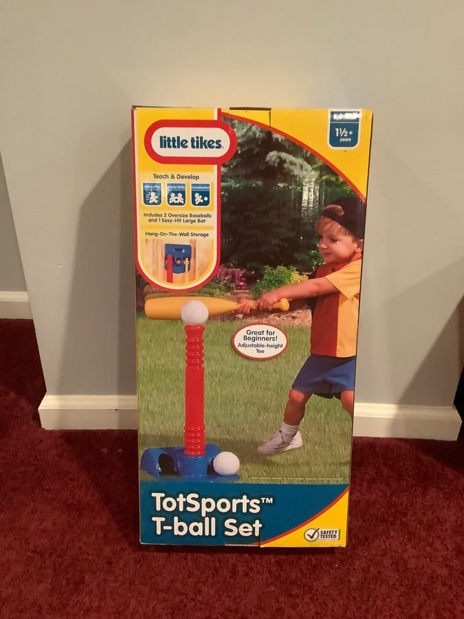 Little Tikes Tot Sports T-ball set: Little Tikes Tot Sports T-ball set