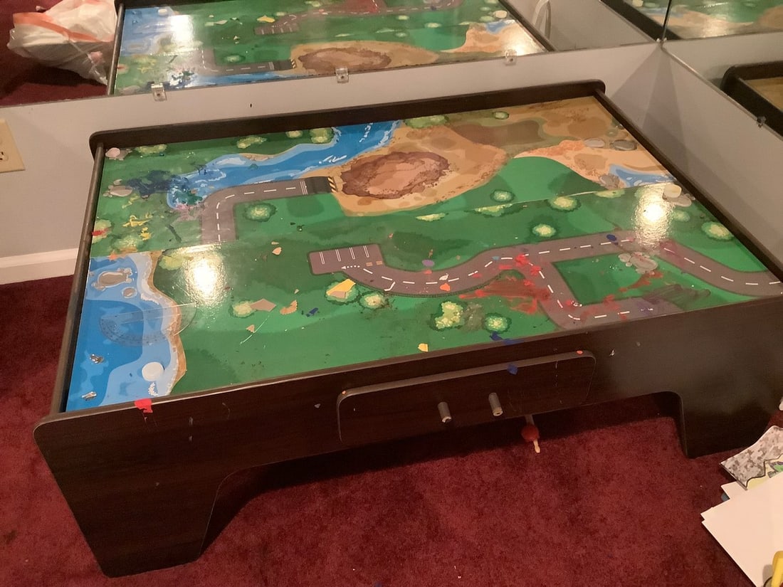 Children's play table(15.5in.x48in.x34.5in.) (1 of 1)