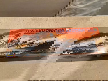 USS Arizona model set