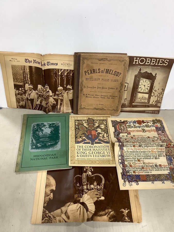 Vintage Newspapers, and Booklets: Vintage Newspapers, and Booklets