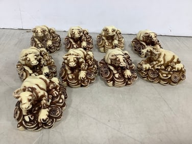 Hayward Bull Figures (2in Tall)