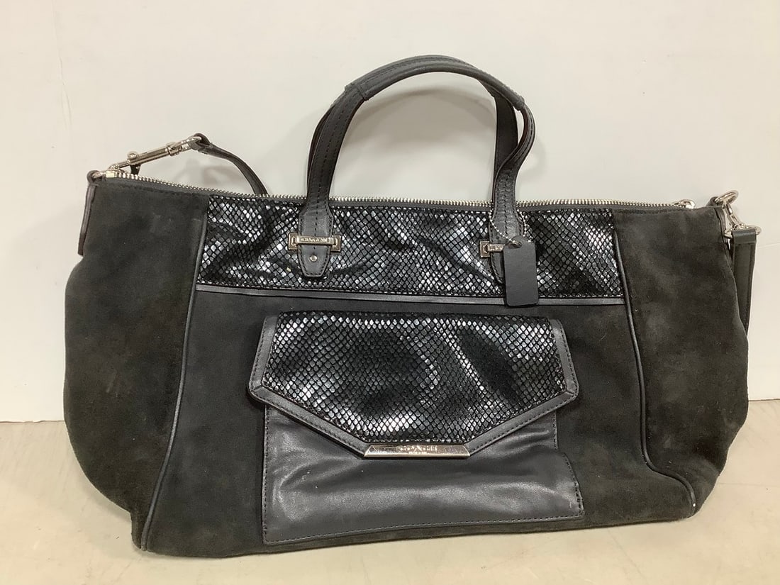 Coach Handbag: Coach Handbag