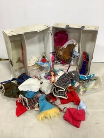 Vintage Barbie carrier case full of Barbie doll clothing/accesories