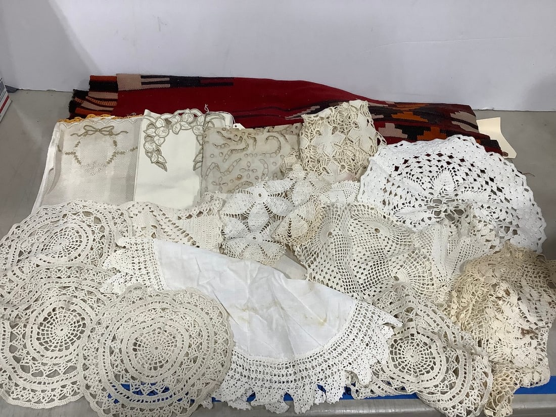 Doilies: Doilies