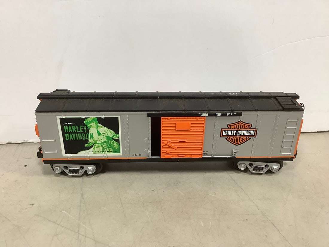 Harley Davidson motorcycles rail king train box car (O Gauge-11in.long) (1 of 1)