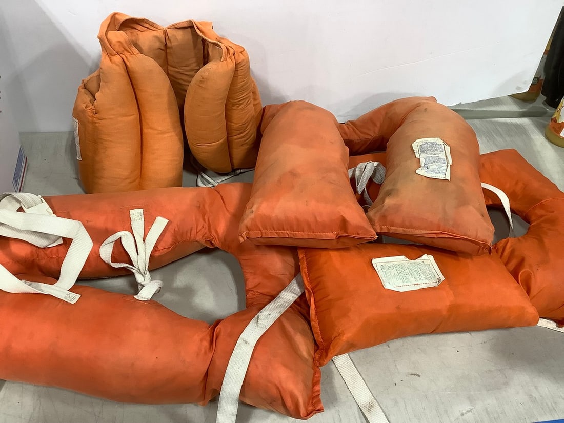 Vintage miltco type 2 life safety vests (1 of 1)