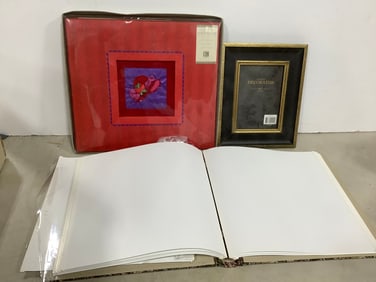 Scrapbooks and photo frame for 5x7 photos