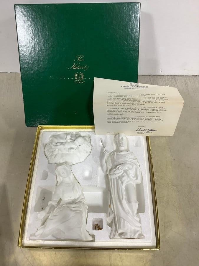 The Nativity Lenox statue set in box(1988) (1 of 1)