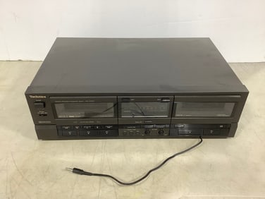 Technics stereo double casette deck(model:RS-TR157)