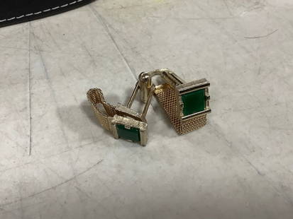 Jade stone cuff links: Jade stone cuff links