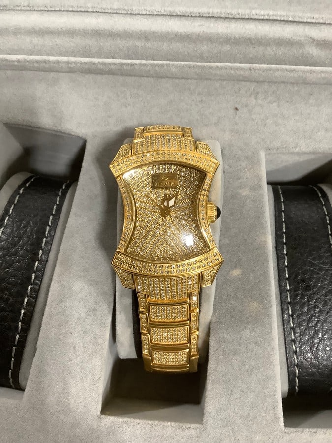 Mens Invicta watch (model:2904 with diamond hips) (1 of 1)