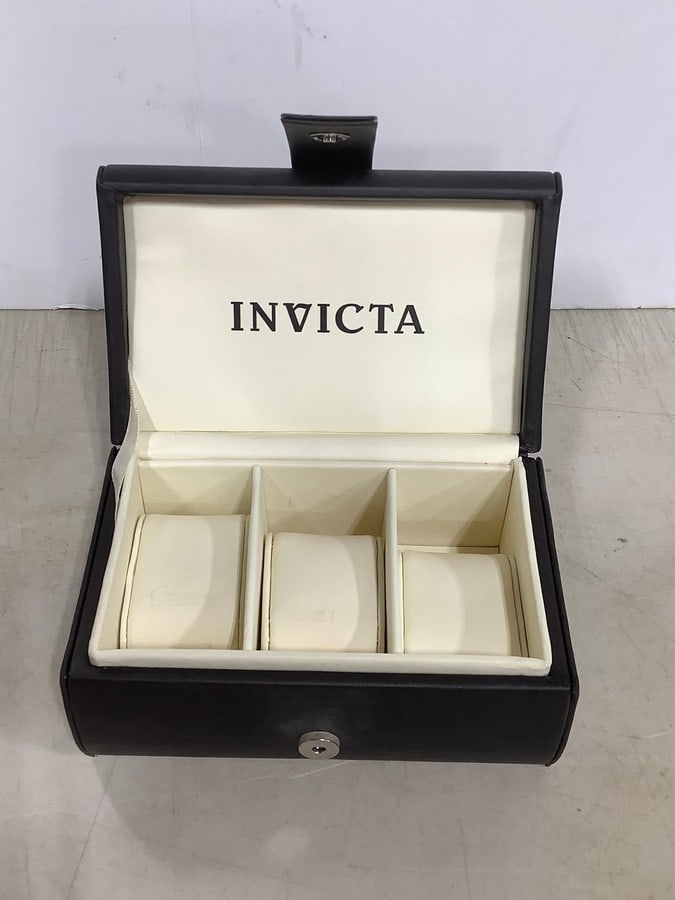 Invicta watch case: Invicta watch case