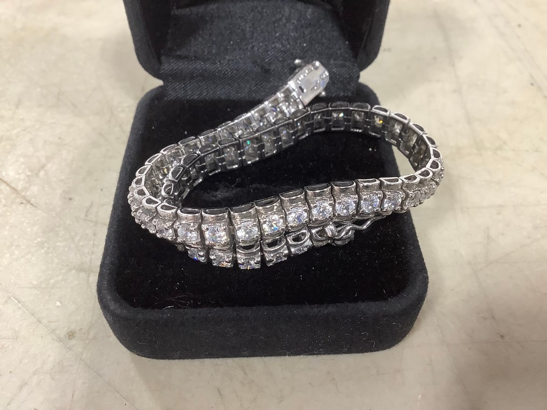 Sterling Silver Tennis Bracelet with Stones: Sterling Silver Tennis Bracelet with Stones