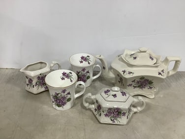 Royal Crownford Staffordshire set(cups, teapot, pitcher, and more)