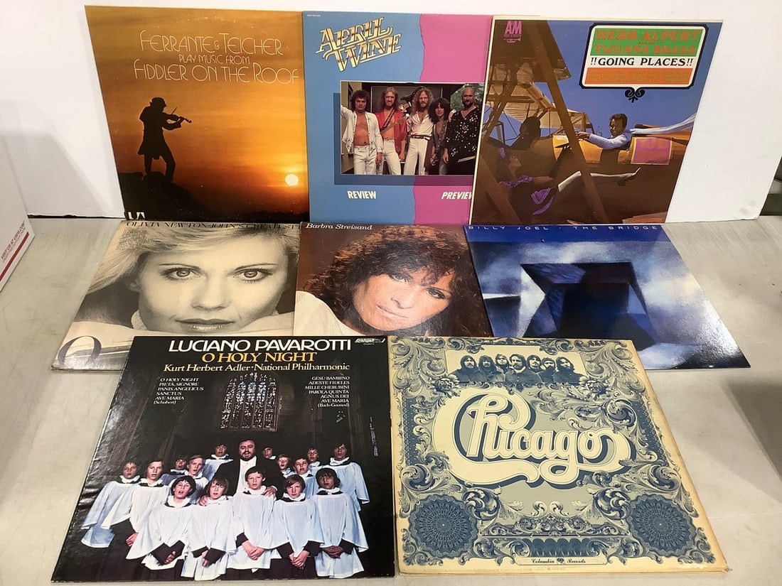 Vintage records(April Wine, Chicago, Barbra Streisand, and more): Vintage records(April Wine, Chicago, Barbra Streisand, and more)