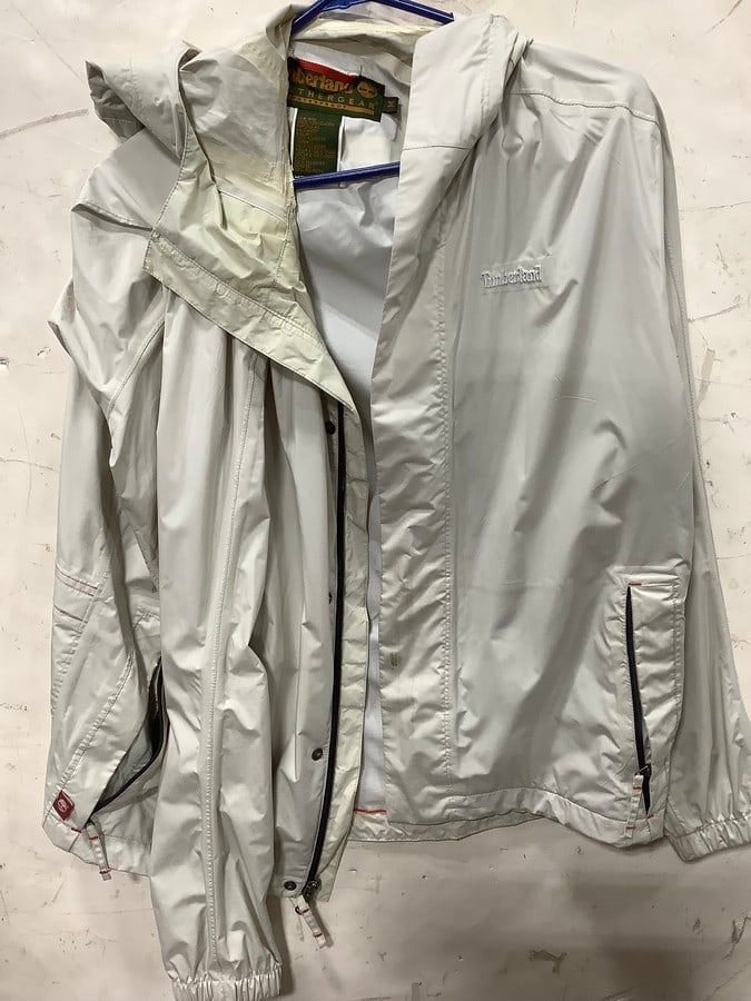 Timberland Rain Jacket (Size: M): Timberland Rain Jacket (Size: M)