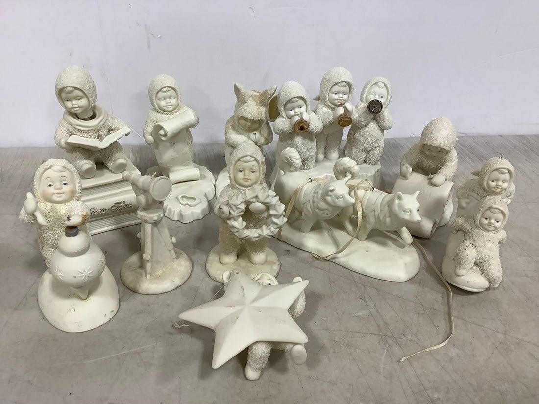 Various Snowbabies Ceramics (Tallest - 5.75in): Various Snowbabies Ceramics (Tallest - 5.75in)