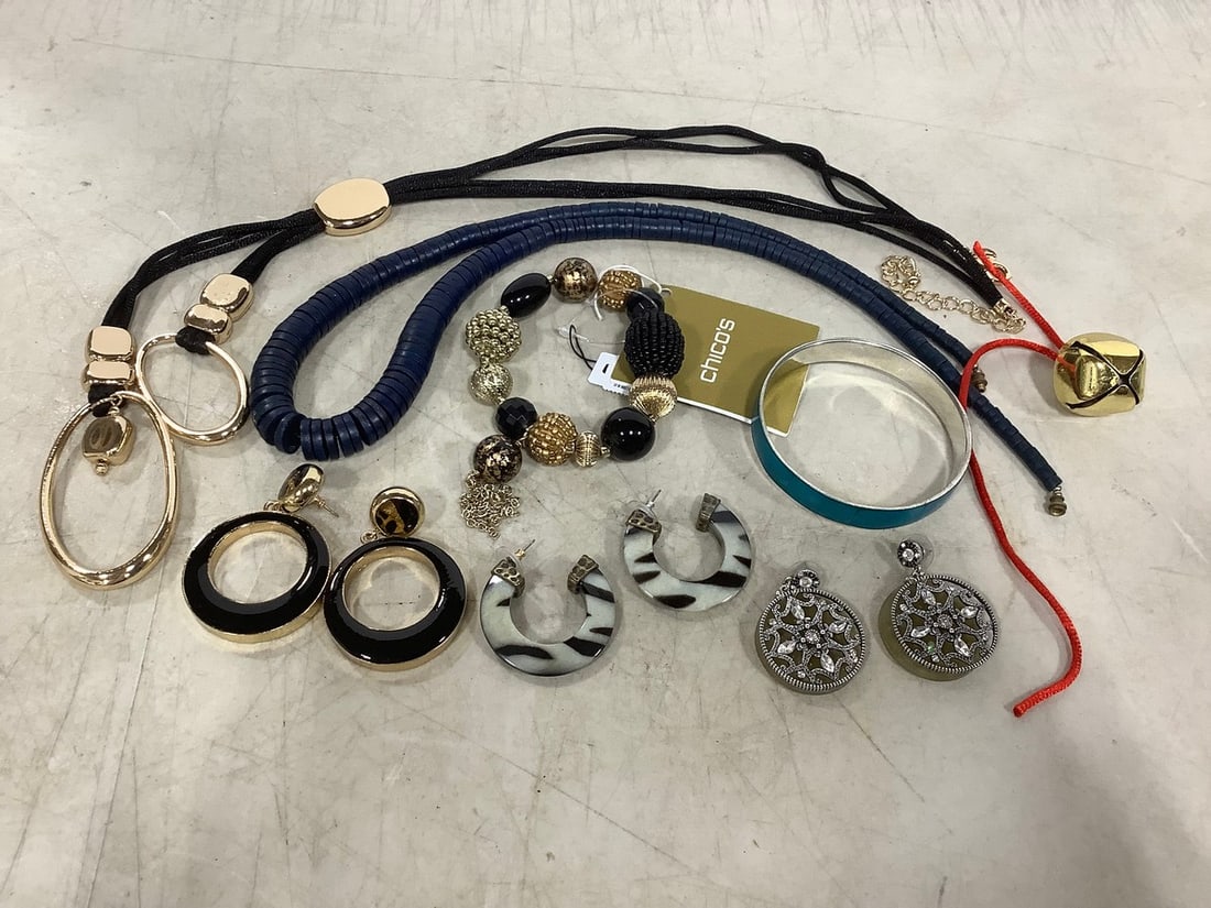 Costume jewelry(Chico's bracelet, earrings, and more): Costume jewelry(Chico's bracelet, earrings, and more)
