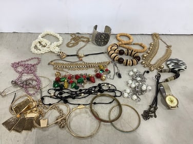 Costume jewelry(Natalia cuff, Kermit watch, and more)