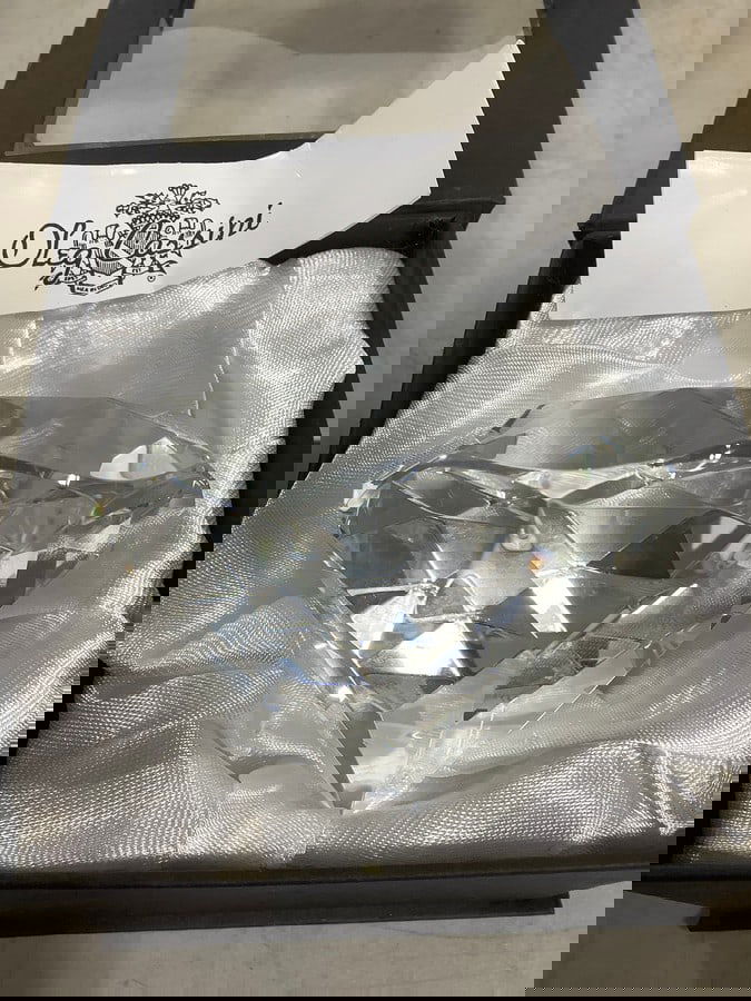 Oleg Cassini Crystal Paperweight: Oleg Cassini Crystal Paperweight