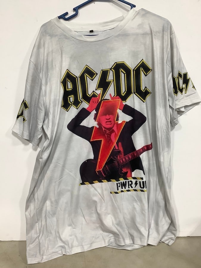 ACDC tshirt(XL) (1 of 1)