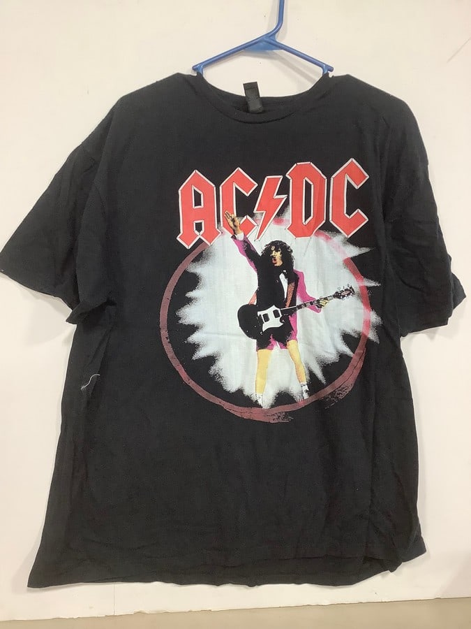 ACDC tshirt(XL) (1 of 1)