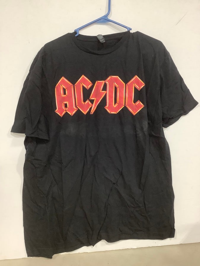 ACDC tshirt(XL) (1 of 1)