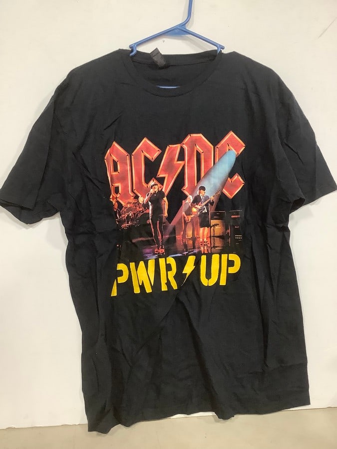 ACDC tshirt(XL) (1 of 1)