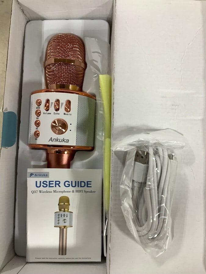 Ankuka wireless microphone and HIFI speaker(new in box) (1 of 1)