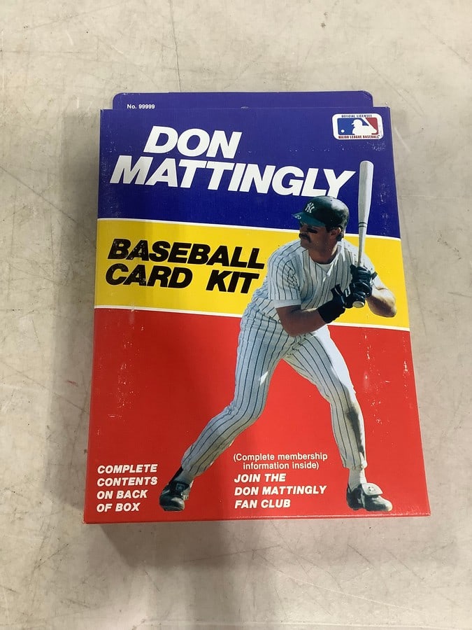 1985 Don Mattingly baseball card kit: 1985 Don Mattingly baseball card kit
