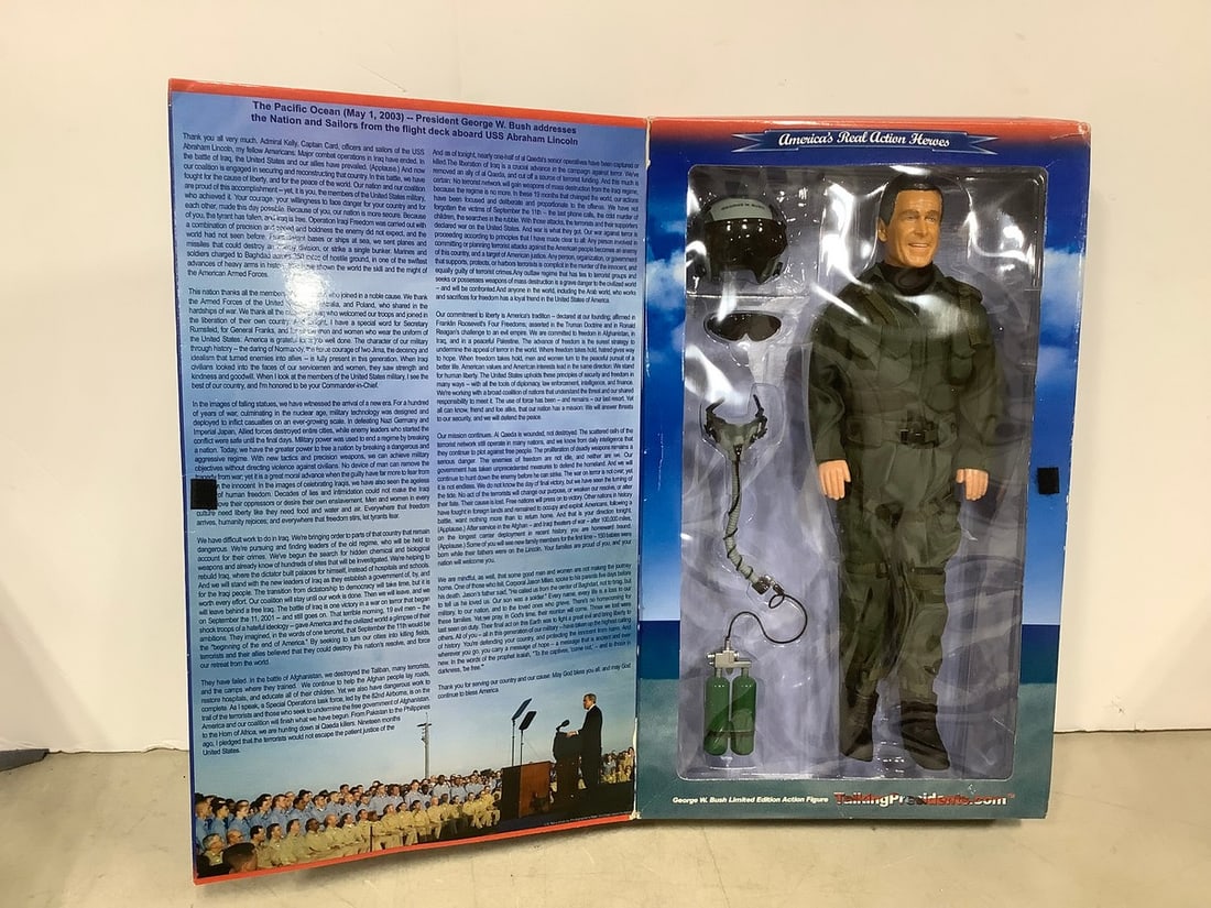 America's Real Action Heroes George W Bush Top Gun collectible figure(new in box): America's Real Action Heroes George W Bush Top Gun collectible figure(new in box)