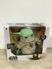 Star Wars the Mandalorian collectible figure(new in box)