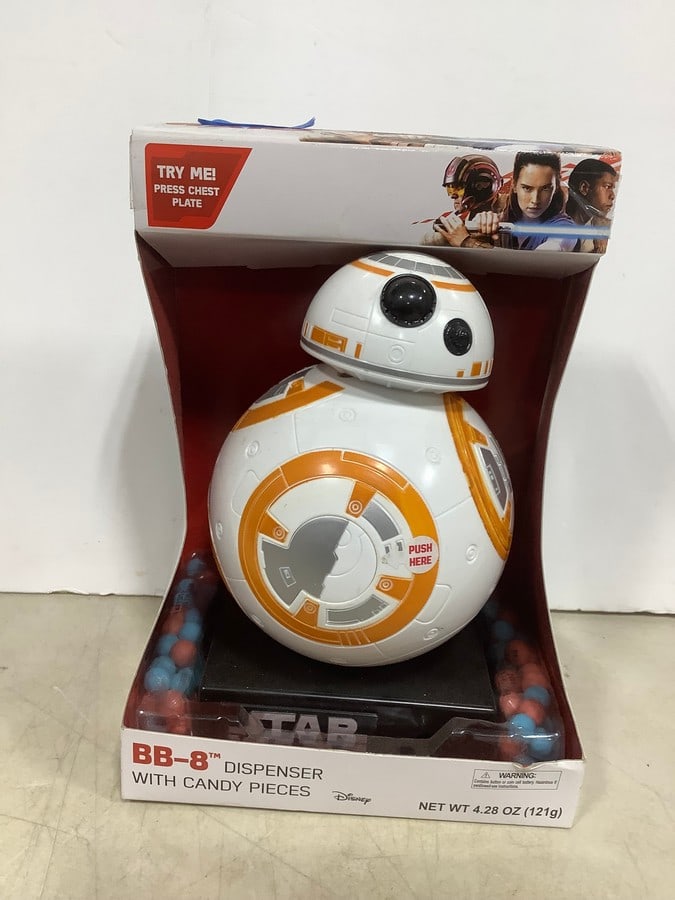 Star Wars BB-8 dispenser with candy pieces (1 of 1)