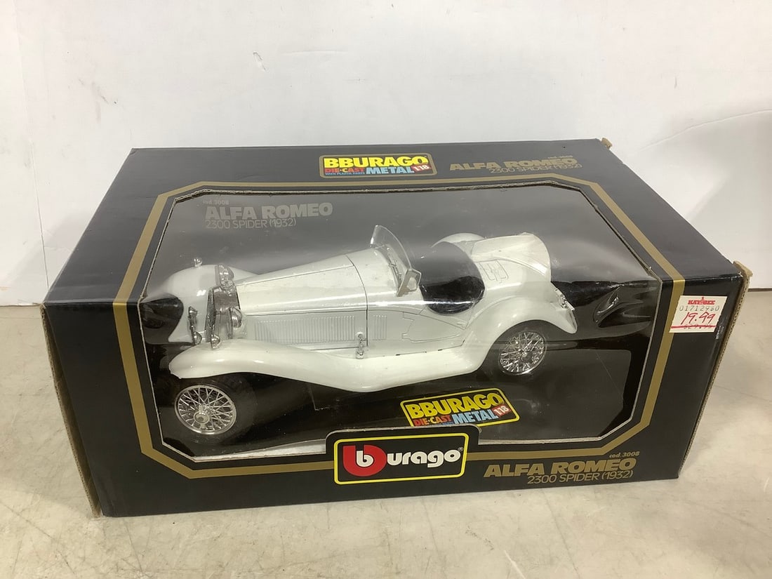 1932 Bburago Alfa Romeo 2300 Spider diecast metal collectible(new in box) (1 of 1)