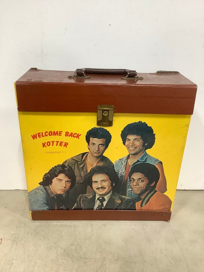 Welcome back Kotter record case (1 of 1)