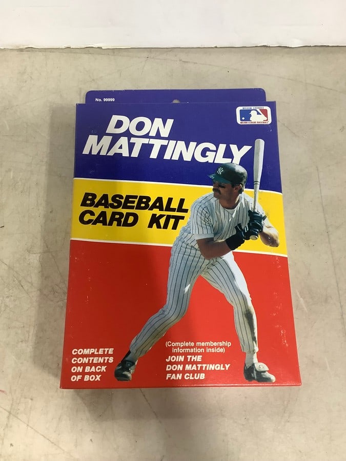 1985 Don Mattingly baseball card kit: 1985 Don Mattingly baseball card kit