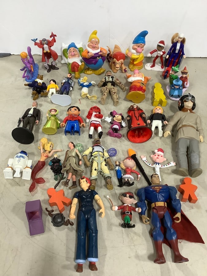 Various Childrens Toys/Figures (Mattel, Disney, etc): Various Childrens Toys/Figures (Mattel, Disney, etc)
