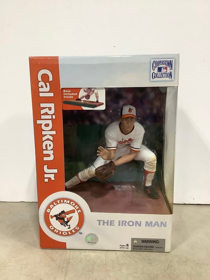 Macfarlane Cal Ripken JR Baltimore Orioles Action Figure *new in box*: Macfarlane Cal Ripken JR Baltimore Orioles Action Figure *new in box*