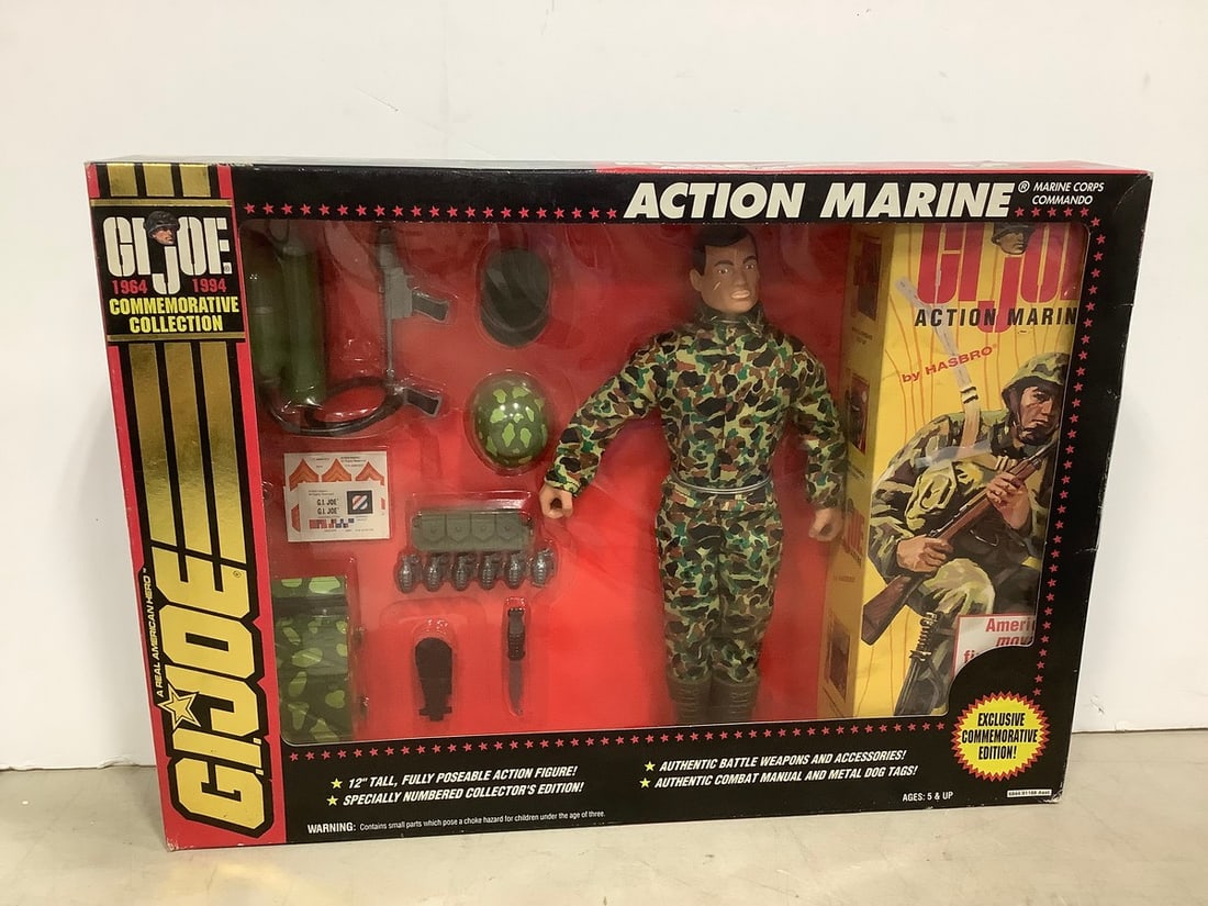 Vintage Gi Joe Action Figures W/ Footlocker & Rifs