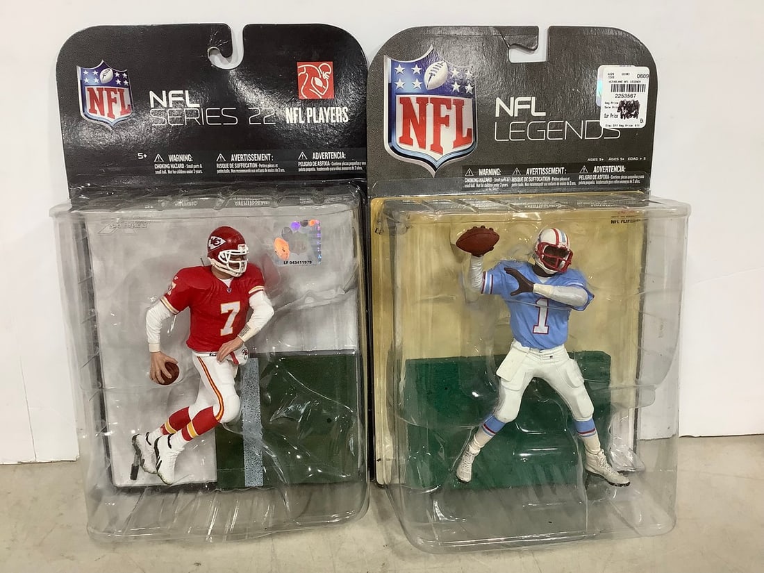 NFL Action Figures (Matt Cassel, Warren Moon, etc) *new in box*: NFL Action Figures (Matt Cassel, Warren Moon, etc) *new in box*