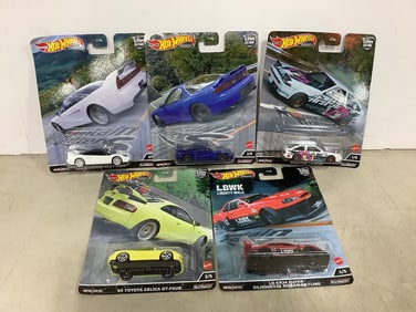 Various Hotwheels Cars *new in box*
