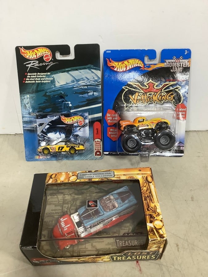 Various Hotwheels Collectible Cars *new in box* (1 of 1)