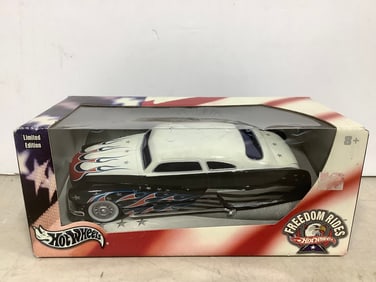 Hotwheels '49 Mercedes Metal Diecast *new in box*