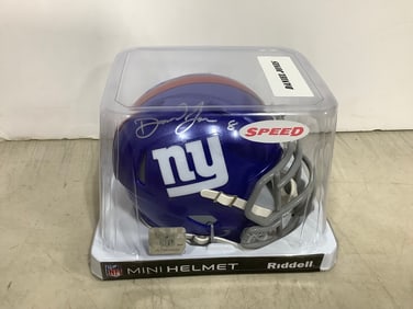 NY Giants Mini Helmet Signed Daniel Jones