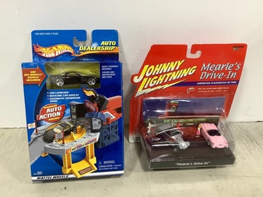 Hotwheels Auto Action Car Launcher and Johnny Lightning Diecast Metal Car *new in box*