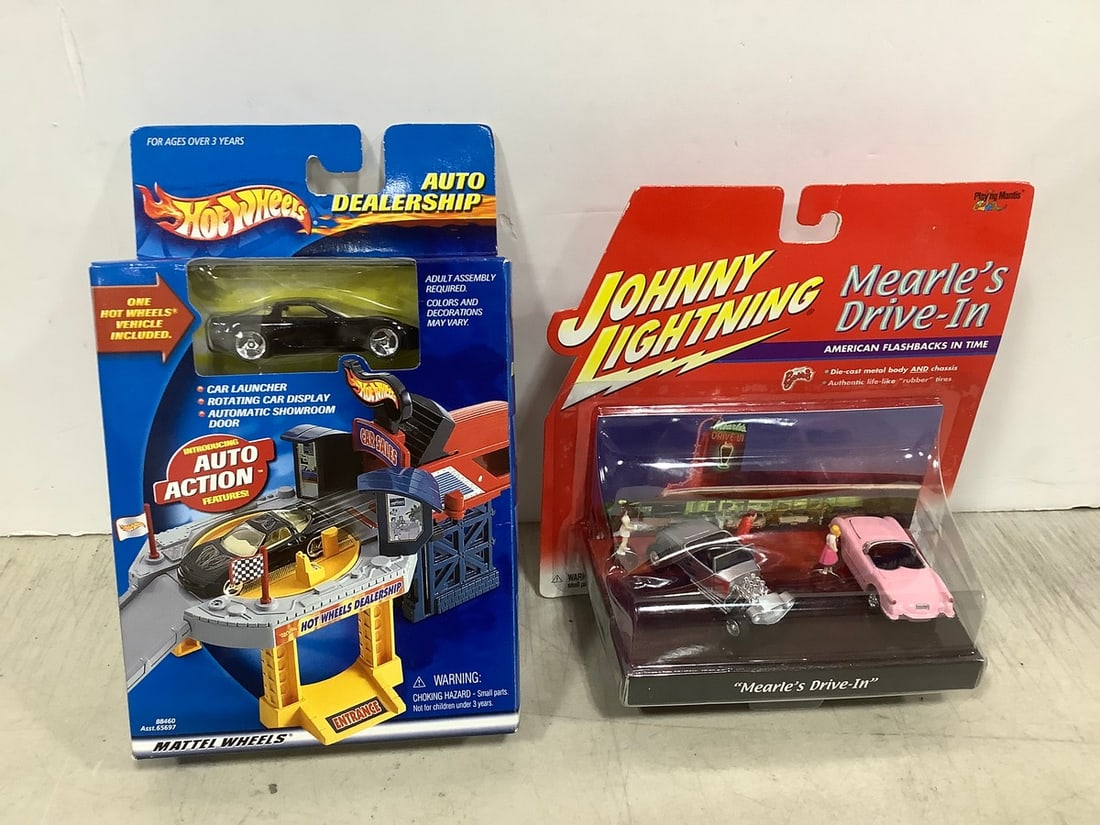 Hotwheels Auto Action Car Launcher and Johnny Lightning Diecast Metal Car *new in box* (1 of 1)