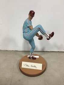 Steve Carlton collectible statue with COA(8.5in.tall)