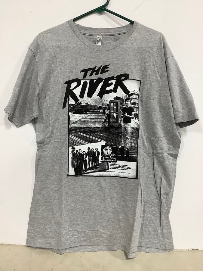 The River tshirt(XL): The River tshirt(XL)