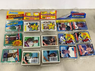 Various 1980s/1990s Topps Baseball Cards *sealed*
